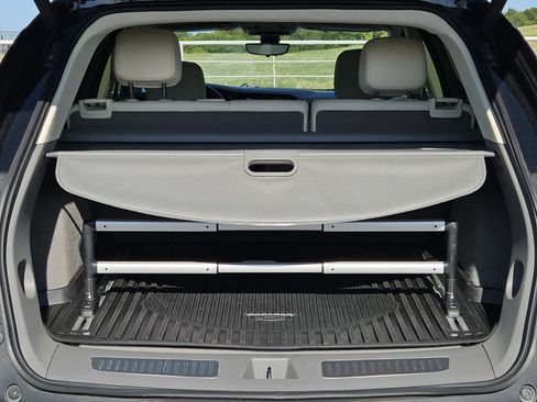 Used 2021 Cadillac XT5 Premium Luxury FWD image 8