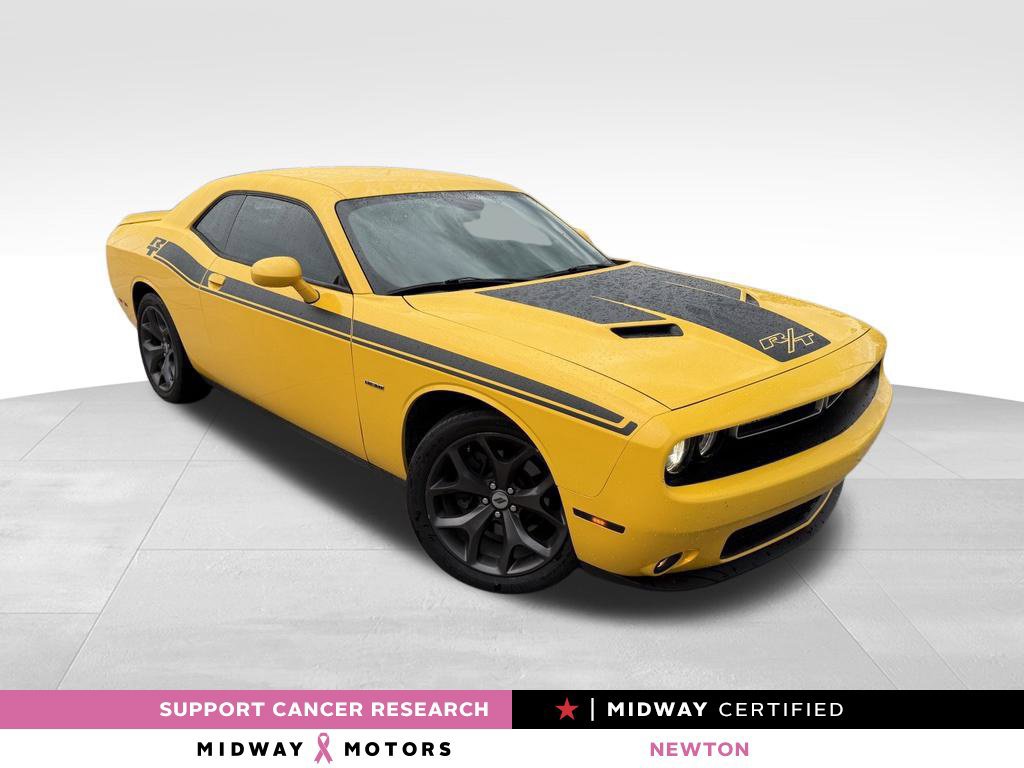 Used 2018 Dodge Challenger R/T Plus RWD image 1