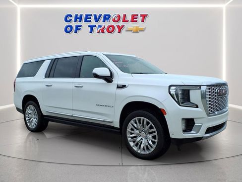 Used 2023 GMC Yukon XL Denali w/ Denali Reserve Package AWD/4WD image 1