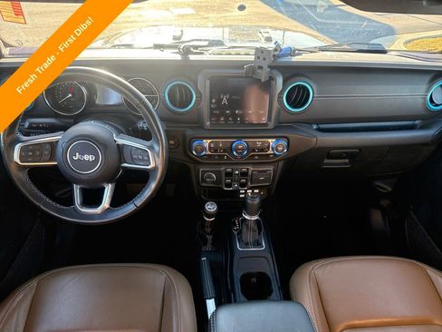 Used 2022 Jeep Wrangler Unlimited Sahara w/ Cold Weather Group image 21