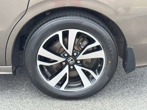 Used 2018 Honda Odyssey Elite image 19