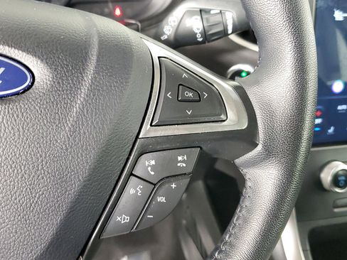 Used 2024 Ford Edge SEL image 32