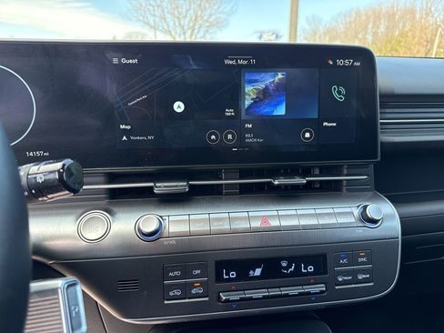 Used 2024 Hyundai Kona Limited image 16