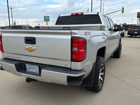 Used 2018 Chevrolet Silverado 1500 LT w/ All Star Edition AWD/4WD image 19