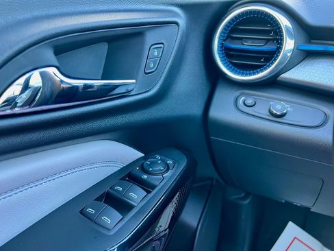 New 2026 Chevrolet Trax LT w/ Driver Confidence Package image 14