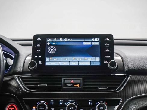 Used 2022 Honda Accord Sport image 12