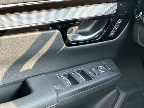 Used 2025 Honda CR-V Sport Touring image 17