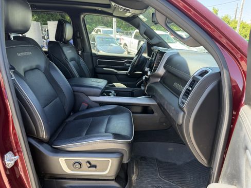 Used 2020 RAM 1500 Laramie w/ Sport Appearance Package AWD/4WD image 10