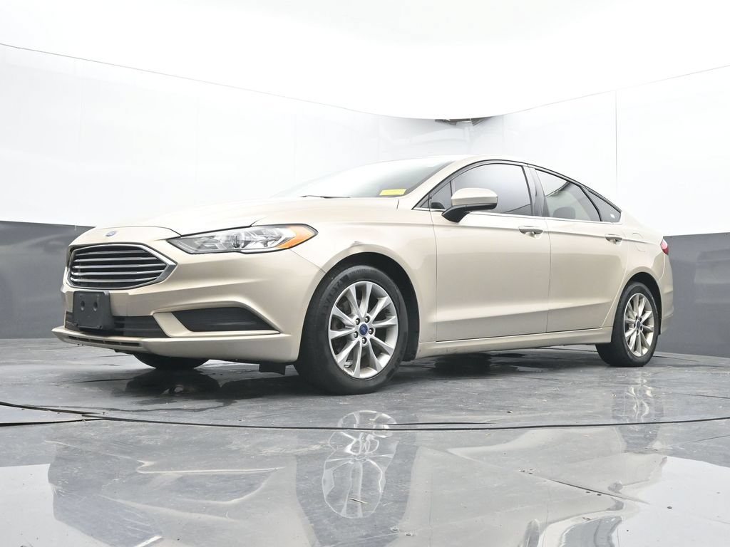 Used 2017 Ford Fusion SE FWD image 28