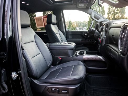 Used 2022 Chevrolet Silverado 2500 LTZ w/ LTZ Convenience Package image 32