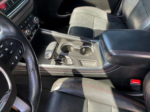 Used 2024 Dodge Durango GT RWD image 14