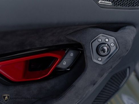 Used 2023 Lamborghini Huracan Tecnica image 25