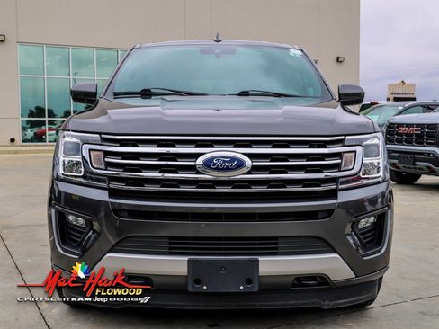 Used 2021 Ford Expedition Max XLT image 4