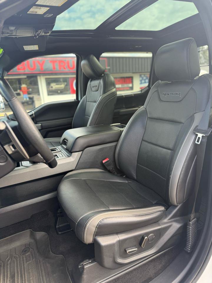 Used 2018 Ford F150 Raptor w/ Equipment Group 802A Luxury AWD/4WD image 8