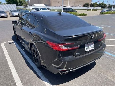 Used 2026 Toyota Camry SE w/ Convenience Package FWD image 7