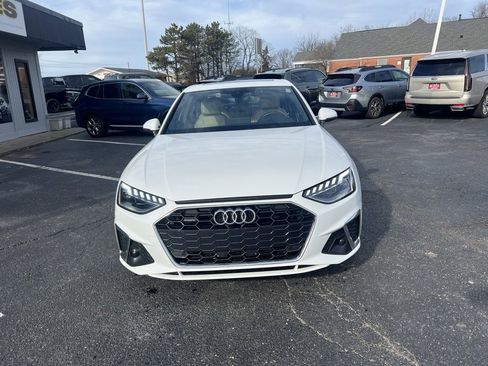 Used 2023 Audi A4 2.0T Premium w/ Convenience Package image 3