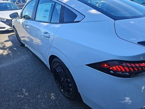 New 2026 Nissan Sentra SR image 4