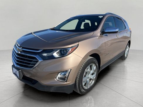 Used 2018 Chevrolet Equinox Premier image 4