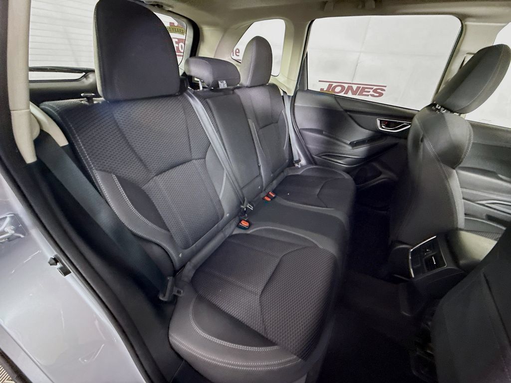 Used 2024 Subaru Forester Premium AWD/4WD image 31