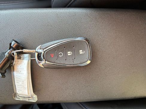 Used 2025 Chevrolet Trax LT image 22