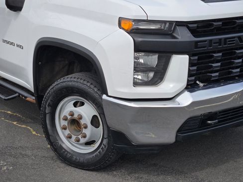 Used 2020 Chevrolet Silverado 3500 W/T w/ WT Convenience Package image 9