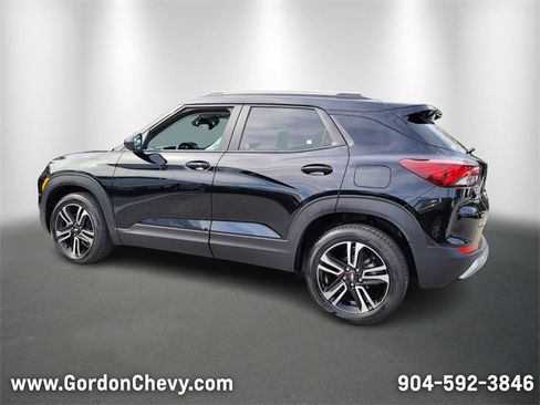 New 2025 Chevrolet TrailBlazer LT w/ Convenience Package image 4