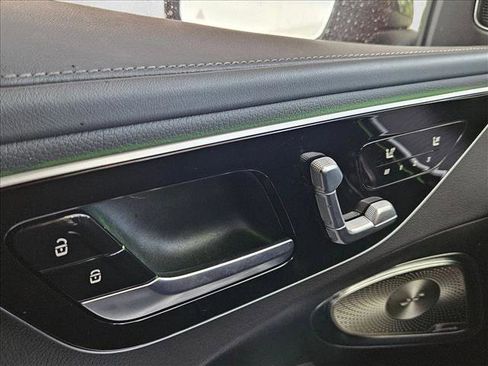 Used 2025 Mercedes-Benz C 300 Sedan image 14
