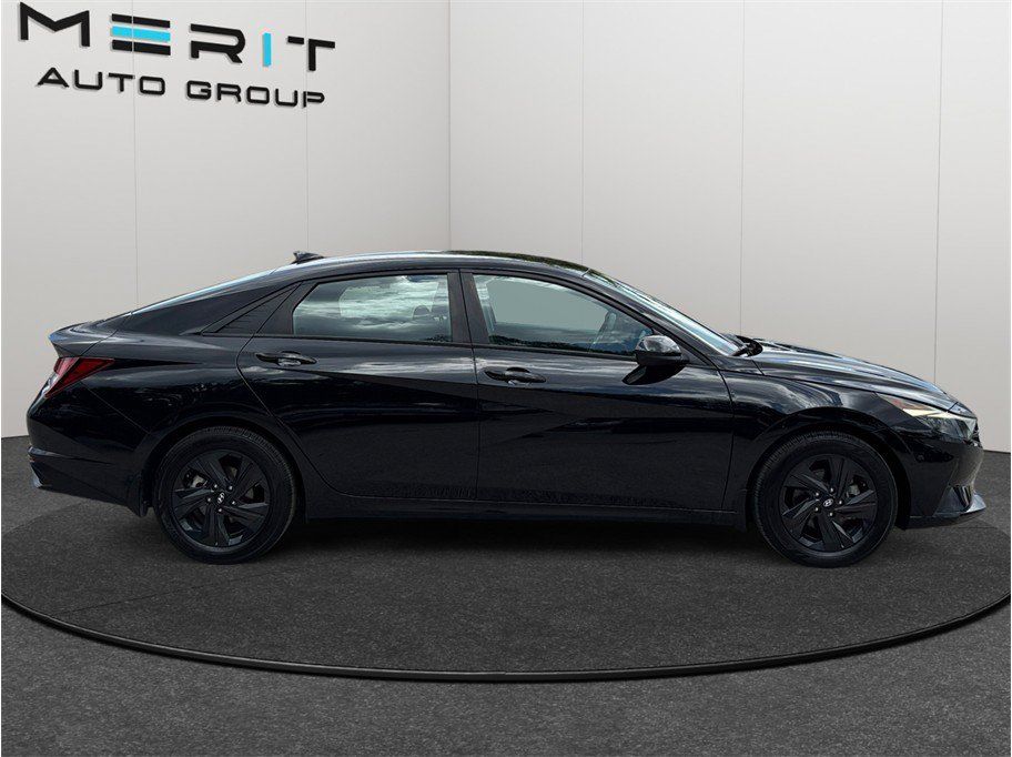 Used 2023 Hyundai Elantra SEL FWD image 10