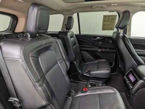Used 2024 Lincoln Aviator Reserve AWD/4WD image 39