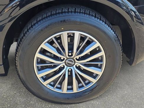 Used 2024 Nissan Armada SL image 32