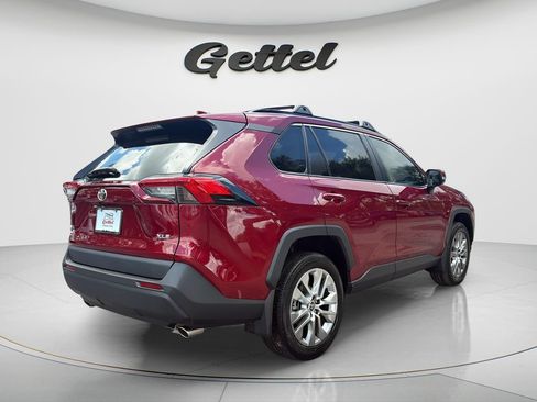 Used 2025 Toyota RAV4 XLE Premium FWD image 5
