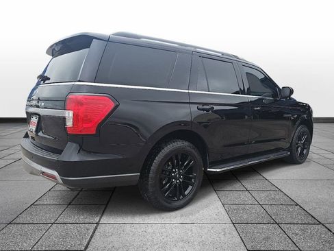 Used 2022 Ford Expedition XLT RWD image 5