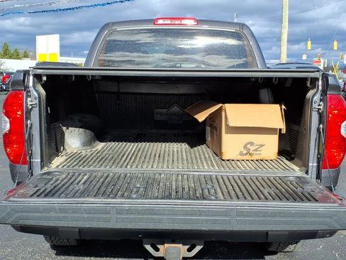 Used 2019 Toyota Tundra SR5 AWD/4WD image 16