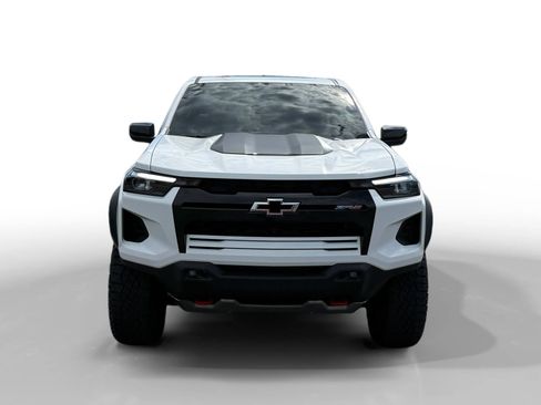 Used 2024 Chevrolet Colorado ZR2 w/ ZR2 Convenience Package III AWD/4WD image 8