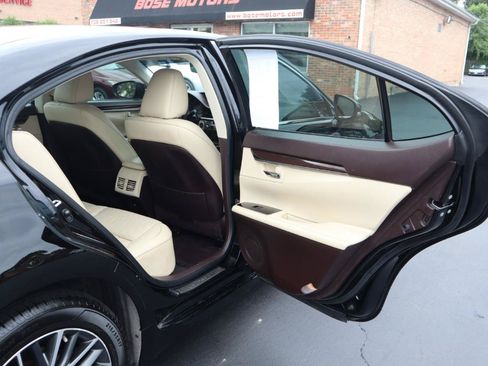 Used 2016 Lexus ES 350 w/ Luxury Package w/Wood Trim FWD image 12