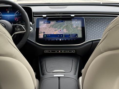 Used 2026 Mercedes-Benz E 350 4MATIC Sedan image 59