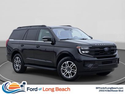 Used 2025 Ford Expedition Active