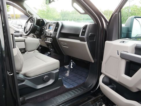 Used 2015 Ford F150 XLT w/ Equipment Group 301A Mid AWD/4WD image 17