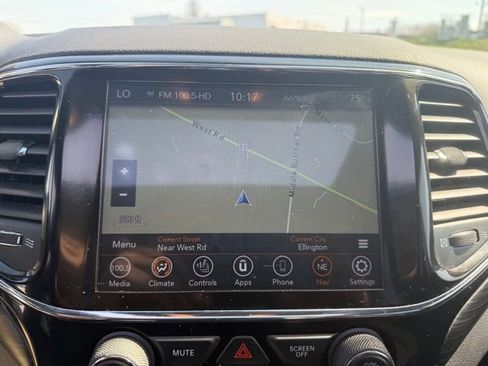Certified 2022 Jeep Grand Cherokee Laredo X AWD/4WD image 24