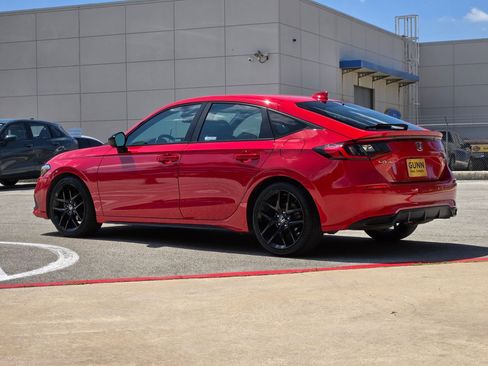 Used 2024 Honda Civic Sport image 5