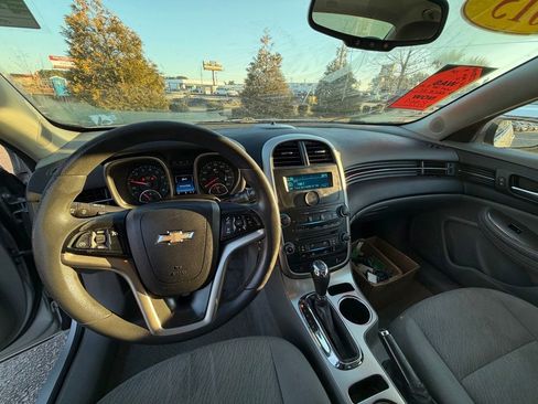 Used 2015 Chevrolet Malibu LS w/ Protection Package image 18