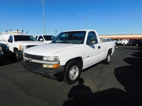 Used 2000 Chevrolet Silverado 1500 2WD Regular Cab image 3
