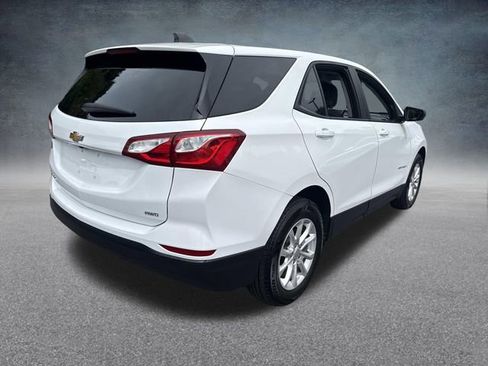 Used 2021 Chevrolet Equinox LS w/ LS Convenience Package image 8