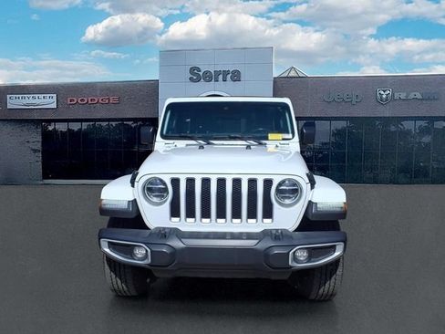 Used 2021 Jeep Wrangler Unlimited Sahara AWD/4WD image 2