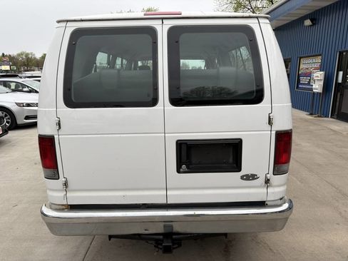 Used 2010 Ford E-350 and Econoline 350 XLT RWD image 7