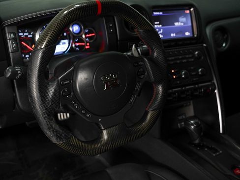 Used 2014 Nissan GT-R Premium AWD/4WD image 37