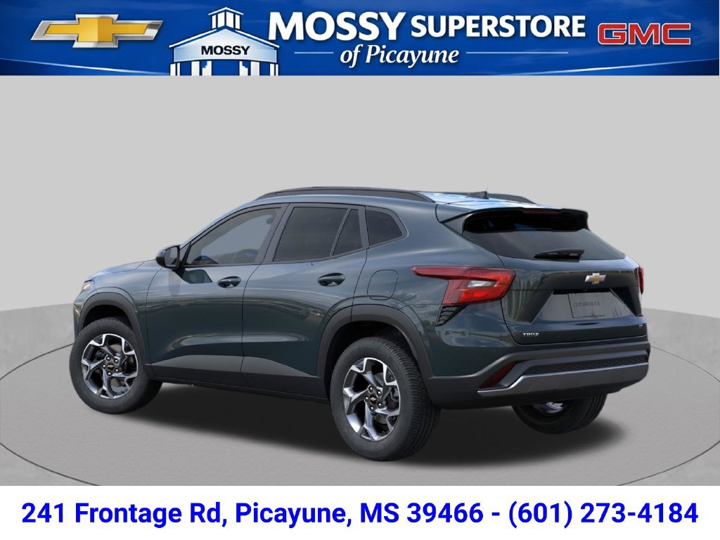 New 2026 Chevrolet Trax LT w/ LT Convenience Package FWD image 3