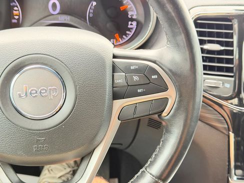 Used 2021 Jeep Grand Cherokee Laredo X AWD/4WD image 68