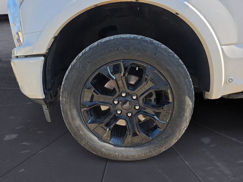 Used 2018 Ford F150 Platinum w/ Equipment Group 701A Luxury AWD/4WD image 14