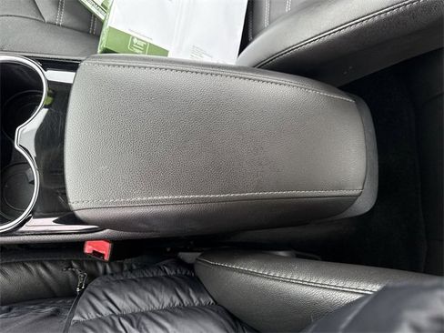 Used 2014 Ford Fusion SE w/ Equipment Group 202A image 28